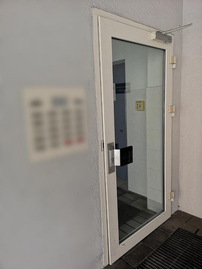 Homely 9 - Stylish & Convenient Self-check-in In